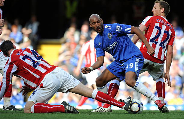 马斯之间的 马斯之间的