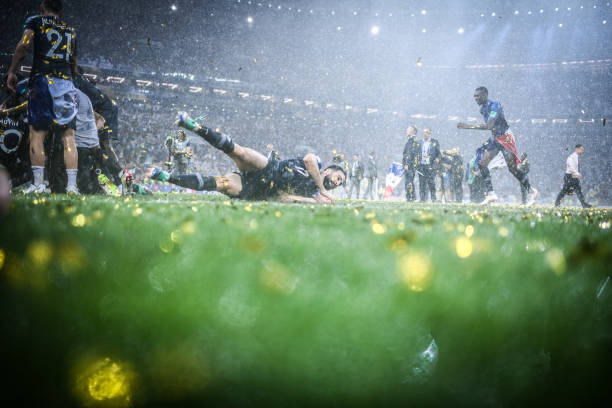 雷斯非比尋 雷斯非比尋